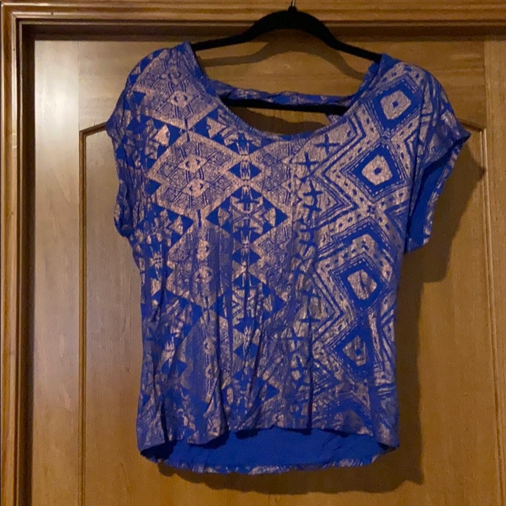 Long Crop Top Aztec Tee